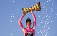 Giro d'Italia: Vingegaard lần thứ tư vô địch Grand Tour