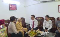 Lãnh đạo TP. Hồ Chí Minh thăm, chúc thọ Mẹ Việt Nam Anh hùng Võ Thị Tuội