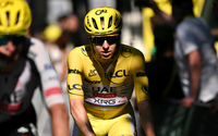 Pogačar lấy lại Áo Vàng Tour de France