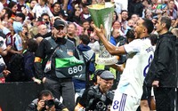 Manchester United chiêu mộ Youri Tielemans với bản hợp đồng 5 năm