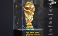 Chiêm ngưỡng Cúp vô địch World Cup trước thềm ngày hội bóng đá