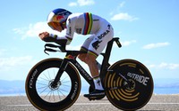 Remco Evenepoel thắng chặng 16 Tour de France