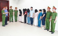 Khởi tố 10 người trong đường dây lừa dối khách hàng tại phòng khám ở Nghệ An