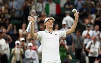 Sinner thẳng tiến vào tứ kết Wimbledon 2026