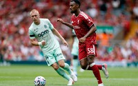 "Liverpool chưa thể duy trì phong độ", HLV Iraola phát biểu sau trận thua Monaco