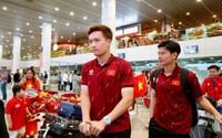 Thầy trò HLV Kim Sang Sik có mặt tại Kuala Lumpur, quyết tâm đấu Malaysia