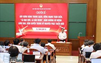 Thường trực Ban Bí thư truyền đạt chuyên đề, bồi dưỡng kiến thức đối với Uỷ viên Trung ương Đảng khoá XIV