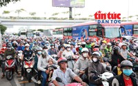 Các cửa ngõ TP Hồ Chí Minh ùn ứ cục bộ khi người dân bắt đầu nghỉ lễ 2/9