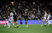Rayan Cherki tỏa sáng, Man City đè bẹp Crystal Palace