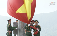 Lá cờ Tổ quốc tung bay trên đất Côn Đảo