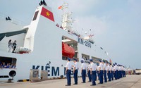Lãnh đạo TP. Hồ Chí Minh thăm, tặng quà chiến sĩ và trẻ em Côn Đảo