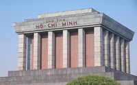 Đông đảo du khách đến viếng lăng Chủ tịch Hồ Chí Minh nhân dịp Lễ Quốc khánh