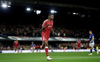 Alexander Isak lập cú đúp sớm, Liverpool giành chiến thắng trước Ipswich