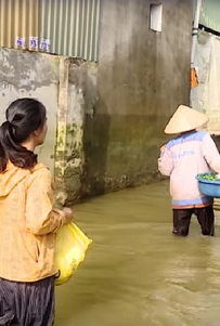 Xử lý môi trường, phòng dịch bệnh sau ngập