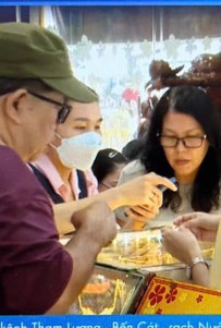 Giá vàng thế giới mất mốc kỷ lục, trong nước quay đầu giảm