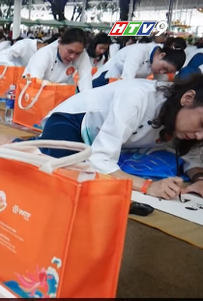 Hơn 1.000 người đồng diễn nghệ thuật thư pháp ở TP. Hồ Chí Minh