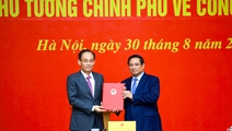 Thủ tướng Phạm Minh Chính trao quyết định giao quyền Bộ trưởng Bộ Ngoại giao