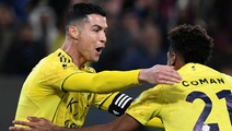 Ronaldo giúp Al Nassr thắp lại cơ hội vô địch
