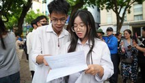 Thí sinh trằn trọc vì chọn ngành, đặt nguyện vọng - áp lực không tên mùa tuyển sinh đại học 2025