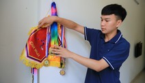 Cú ngược dòng ngoạn mục, cậu học trò ham chơi giành hai điểm 10, chuẩn bị vào trường quân đội