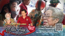 Những tấm lòng cao tuổi góp sức "Chung một tấm lòng: Vì miền Trung thương yêu"