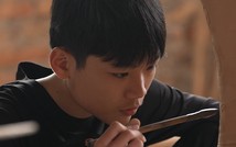 Mái ấm gia đình Việt: Gia Huy chăm cha thực vật, phụ mẹ gánh vác gia đình