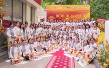 “Hương sắc Sài Gòn”: Khi tà áo dài kể chuyện sẻ chia
