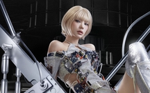 Minh Hằng ra nhạc mới, khán giả kêu 'chỉ nên làm diễn viên'