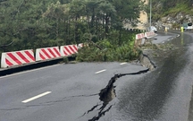 Đèo Prenn Đà Lạt nứt toác, cấm mọi phương tiện qua lại