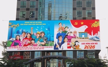 TP. Hồ Chí Minh trang hoàng rực rỡ chào mừng Đại hội XIV của Đảng