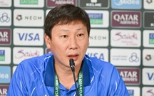 HLV Kim Sang Sik nhận trách nhiệm, xin lỗi vì để thua U23 Trung Quốc