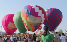 Bầu trời Sa Đéc rực rỡ với khinh khí cầu khổng lồ