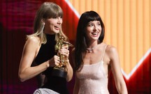 Hậu trường VMAs 2026: Taylor Swift, Dakota Johnson và loạt khoảnh khắc đáng chú ý