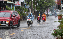 Cảnh báo mưa dông, mưa lớn cục bộ, lốc, sét, mưa đá, gió giật mạnh ở khu vực Trung Bộ, Nam Bộ và tỉnh Lâm Đồng