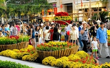 Thủ tướng đôn đốc thực hiện nhiệm vụ phục vụ Nhân dân đón Tết Nguyên đán Bính Ngọ 2026