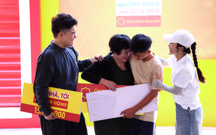 "Mái ấm gia đình Việt" tập 7 trao 350 triệu đồng cho các hoàn cảnh khó khăn
