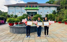Khen thưởng 3 công nhân vệ sinh môi trường cứu hộ thành công 2 cá thể Đồi mồi tại bãi biển An Hội, TP. Hồ Chí Minh