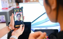 Dốc lực hỗ trợ hàng triệu khách hàng xác thực thông tin thuê bao di động trước giờ 'G'
