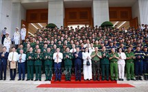 Thủ tướng tặng Bằng khen cho tập thể, cá nhân thực hiện nhiệm vụ tại Venezuela