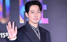 Jo In-sung lịch lãm trong ngày ra mắt "Hope"