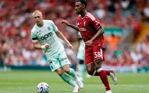 "Liverpool chưa thể duy trì phong độ", HLV Iraola phát biểu sau trận thua Monaco