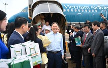 Vietnam Airlines đưa những hành khách đầu tiên trở lại Cảng HKQT Liên Khương