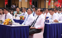 Bí thư Thành ủy và Chủ tịch UBND Thành phố dự lễ khai giảng tại Trường THPT Trần Khai Nguyên
