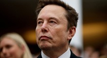 Tỷ phú Elon Musk thừa nhận đã siết Starlink ở Ucraina