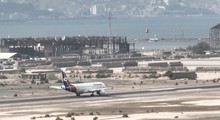 Houthi tiếp tục tấn công sân bay, cơ sở dầu mỏ của Ả-Rập Xê-Út
