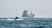 Mỹ - Iran nối lại giao tranh, căng thẳng tại eo biển Hormuz leo thang