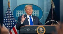 Tổng thống Trump hứa thưởng cho người dân nếu đảng Cộng hòa thắng bầu cử giữa kỳ