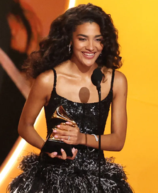 Bad Bunny làm nên lịch sử ở Grammy 2026