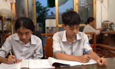 Sớm mồ côi cha, Hồng Quyên ước mơ làm bác sĩ để cứu mẹ