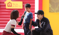 Lâm Bảo Ngọc giúp hai chị em mồ côi về quê thăm mộ mẹ - Mái ấm gia đình Việt